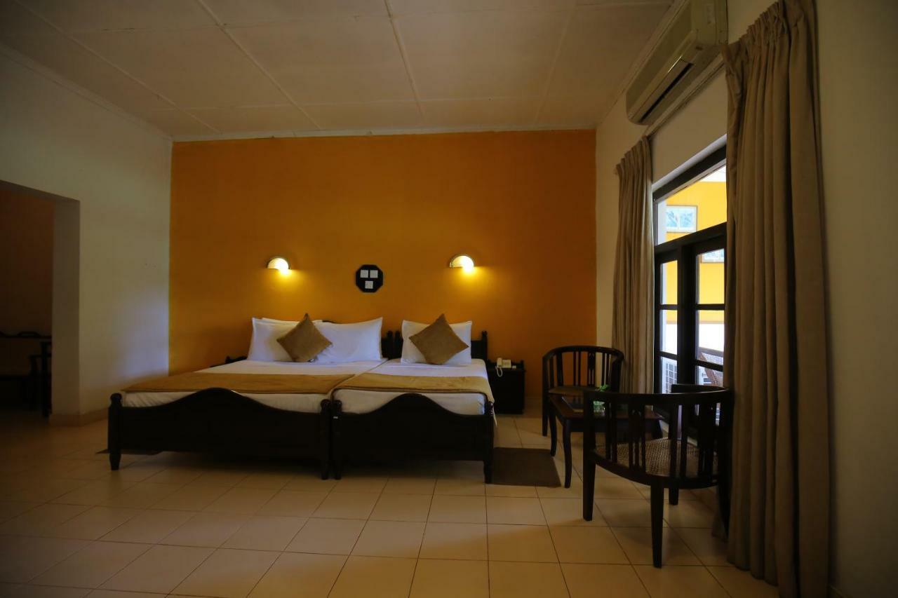 Kithulgala Rest House Hotell Kitulgala Exteriör bild